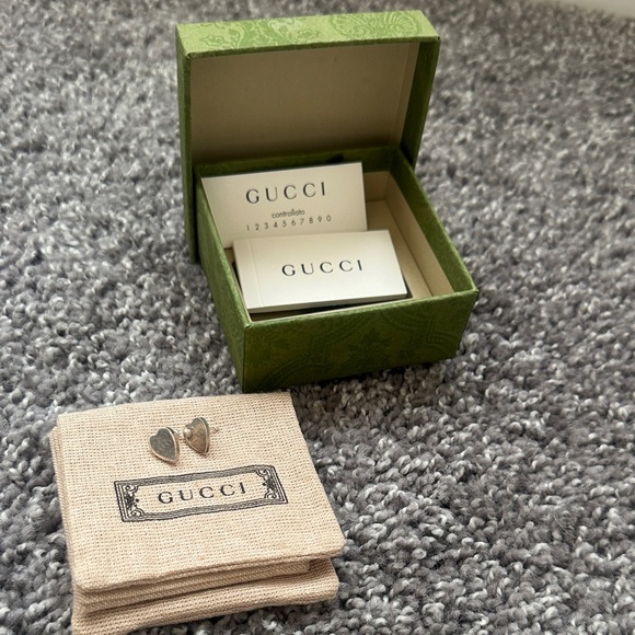 Gucci Silver Heart Stud Earrings - Picture 1 of 1